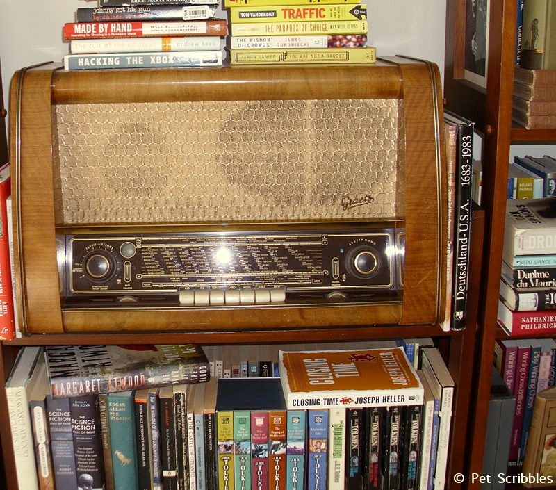 antiqueGermanshortwaveradio Pet Scribbles