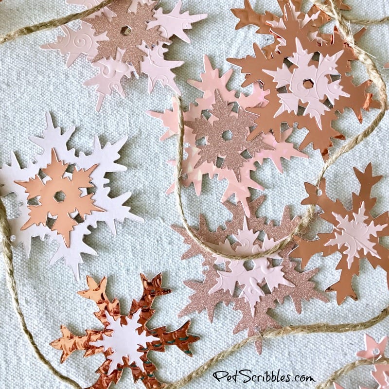 Sparkle Crafts: Stitched Snowflakes and Cranberry Garlands