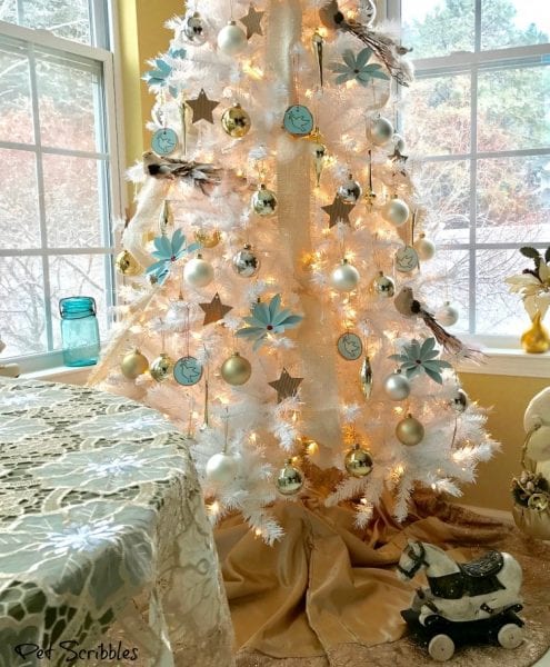 Garden Breakfast Room All Decorated For Christmas! - Garden Sanity by ...